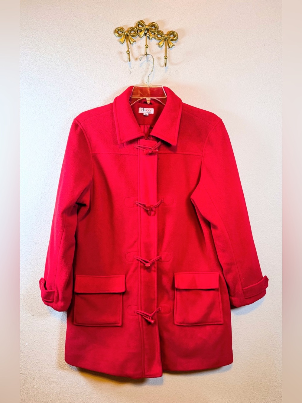 D&Co. Red Fleece Toggle Coat Oversized Front Pockets. Size L